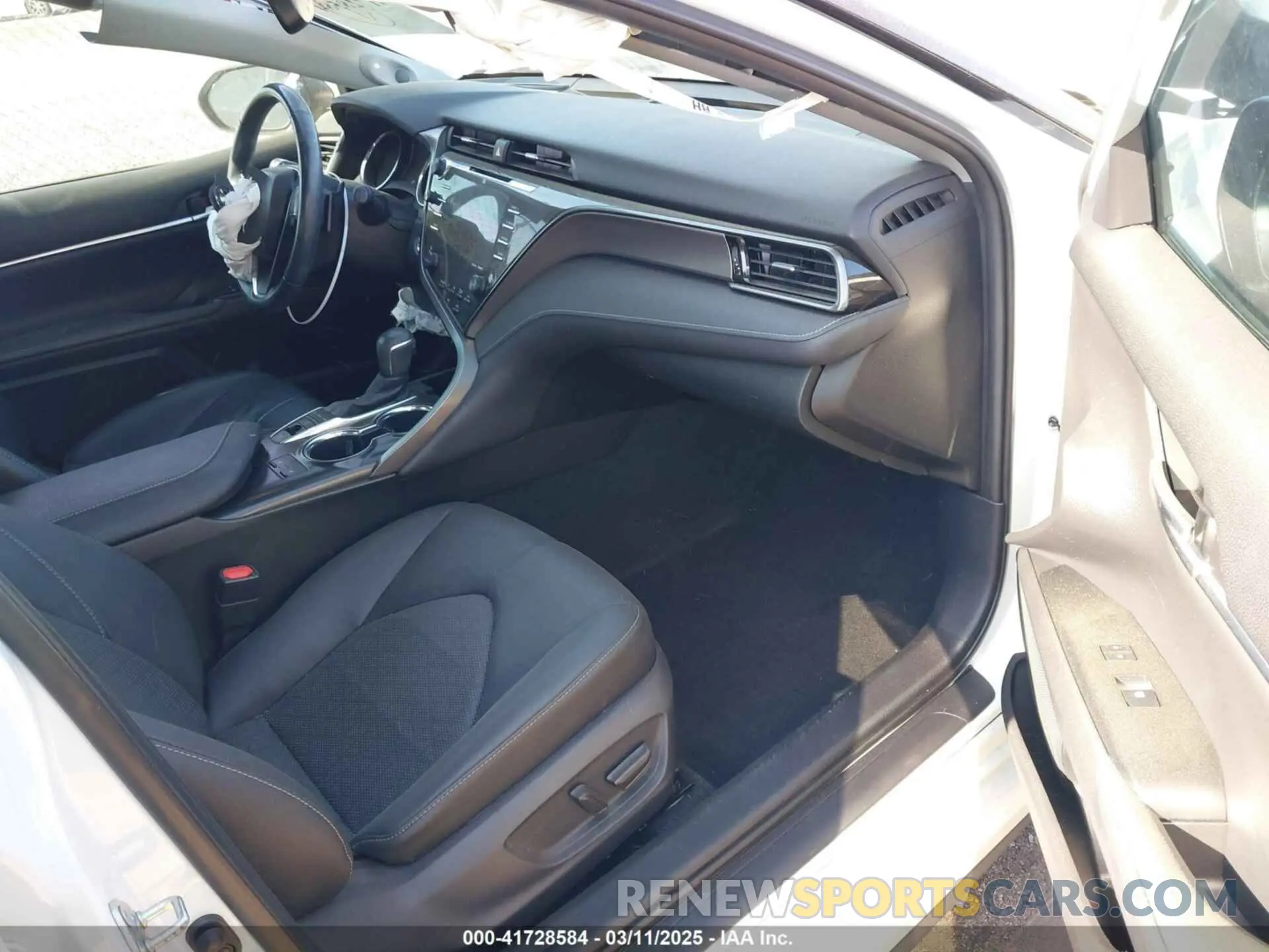 5 Фотография поврежденного автомобиля 4T1BZ1HK3KU027579 TOYOTA CAMRY 2019