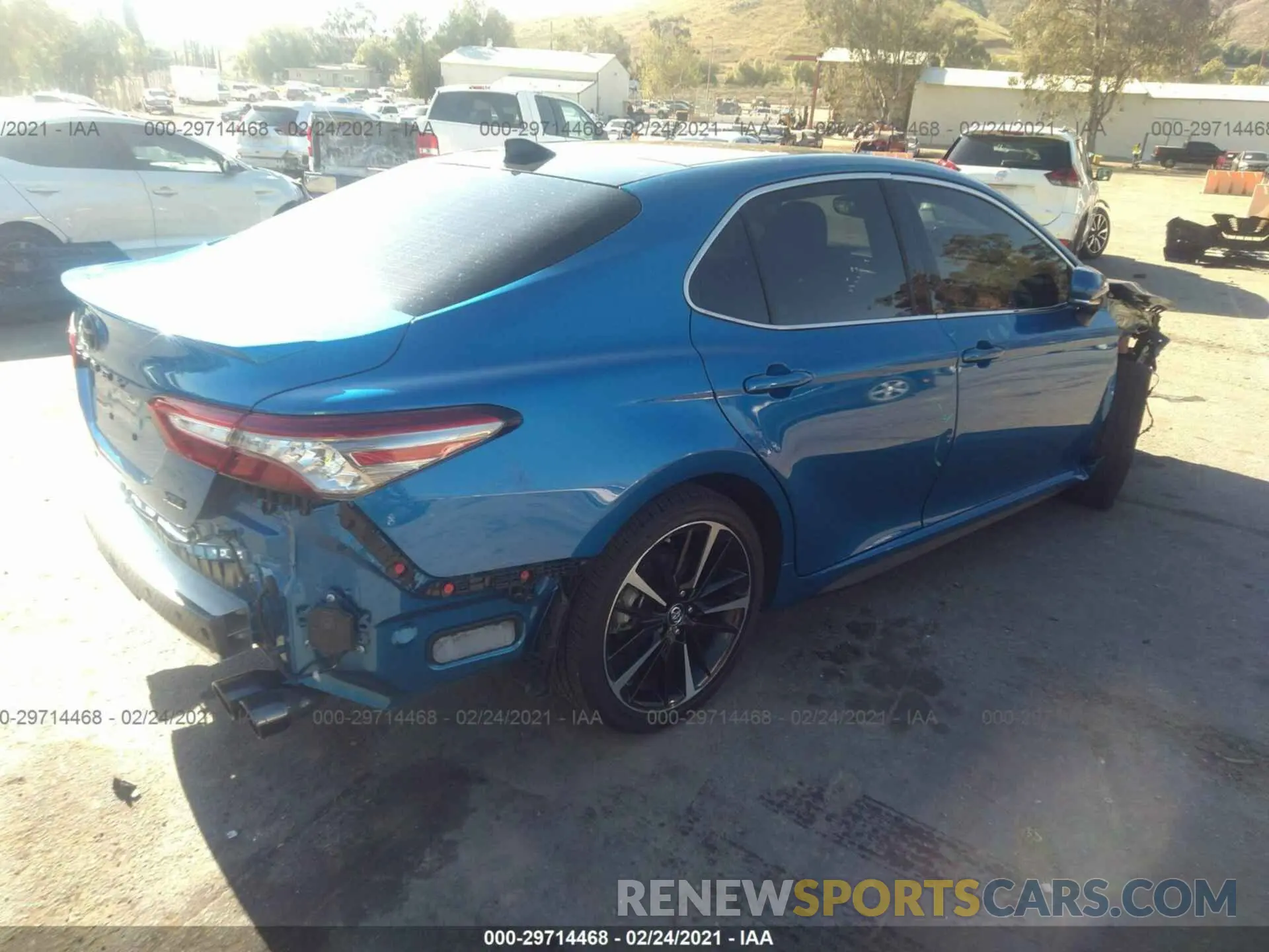 4 Photograph of a damaged car 4T1BZ1HK3KU031079 TOYOTA CAMRY 2019
