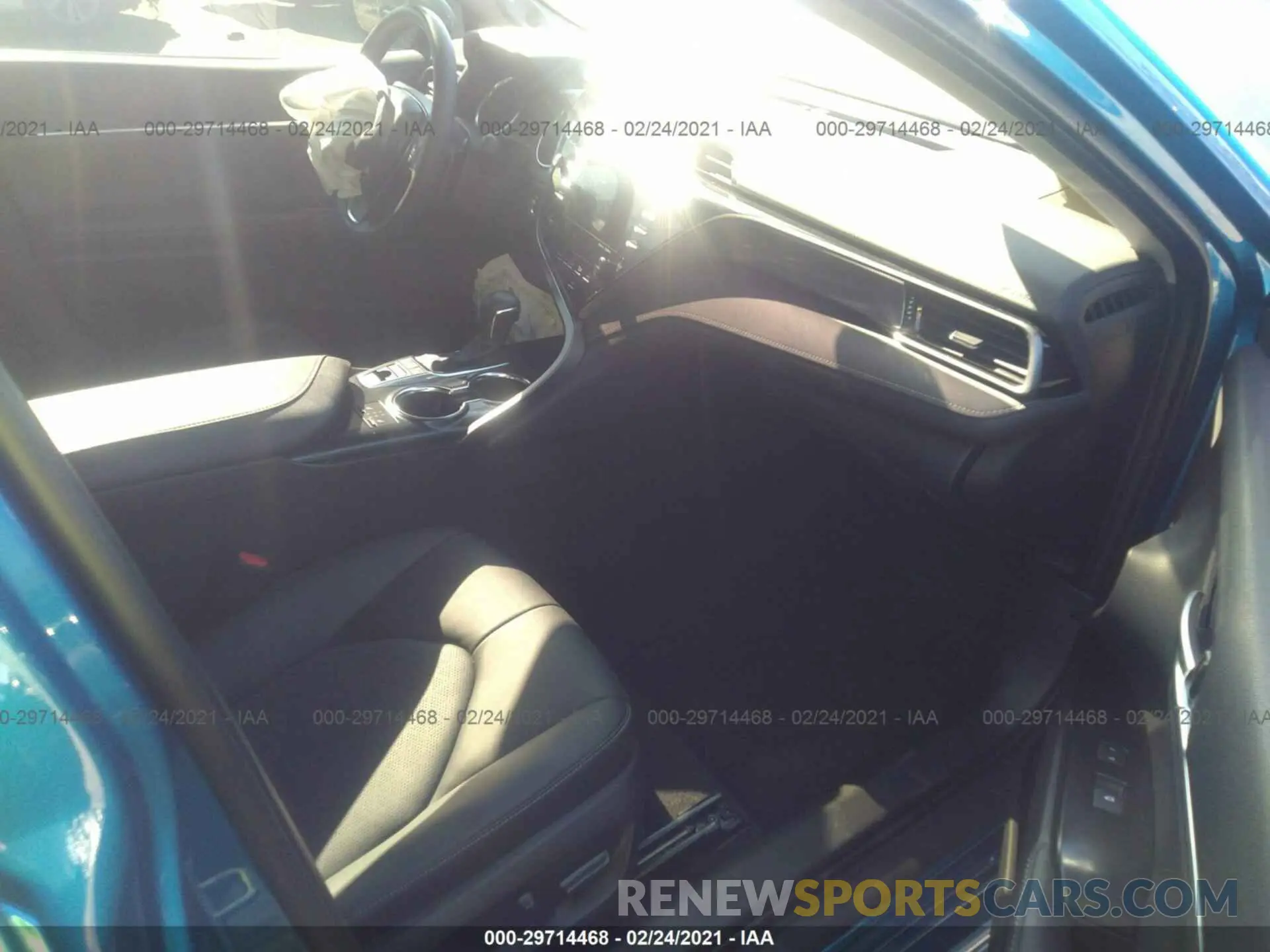 5 Photograph of a damaged car 4T1BZ1HK3KU031079 TOYOTA CAMRY 2019