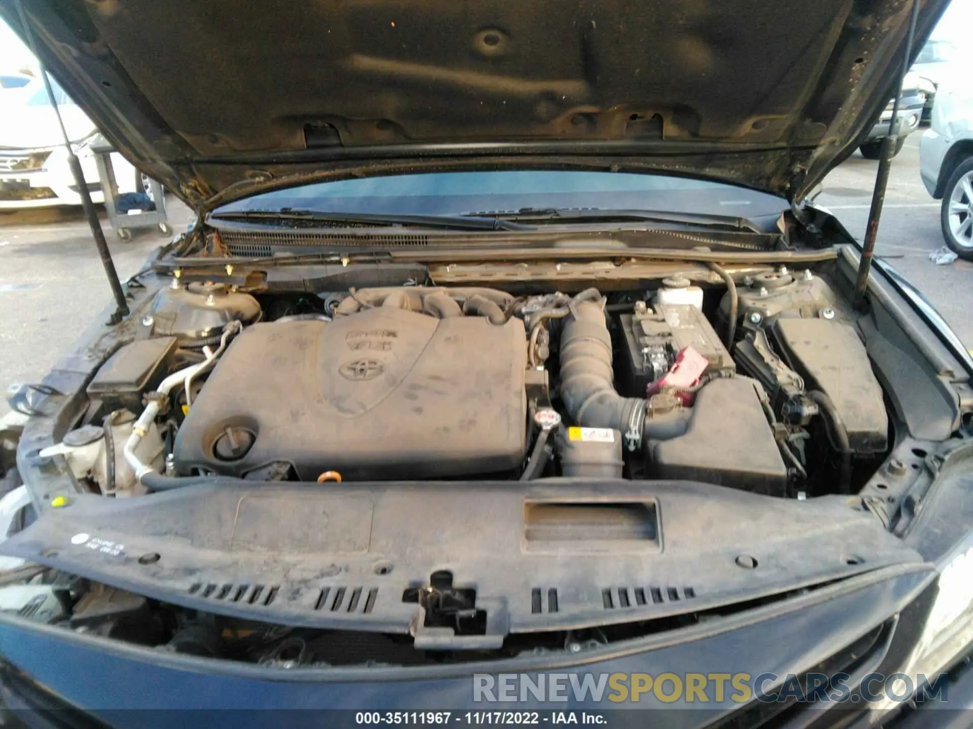 10 Photograph of a damaged car 4T1BZ1HK5KU032444 TOYOTA CAMRY 2019