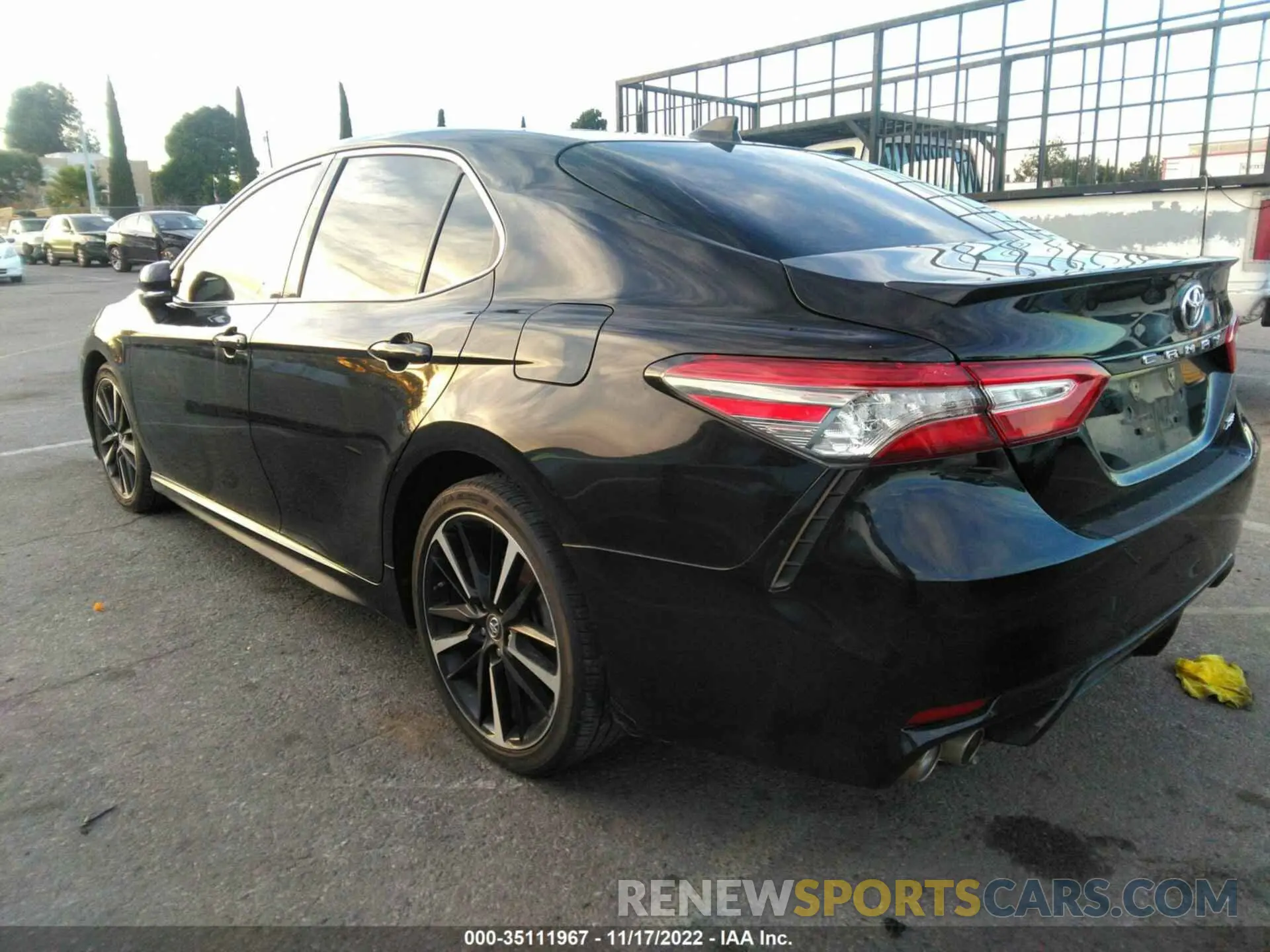 3 Photograph of a damaged car 4T1BZ1HK5KU032444 TOYOTA CAMRY 2019