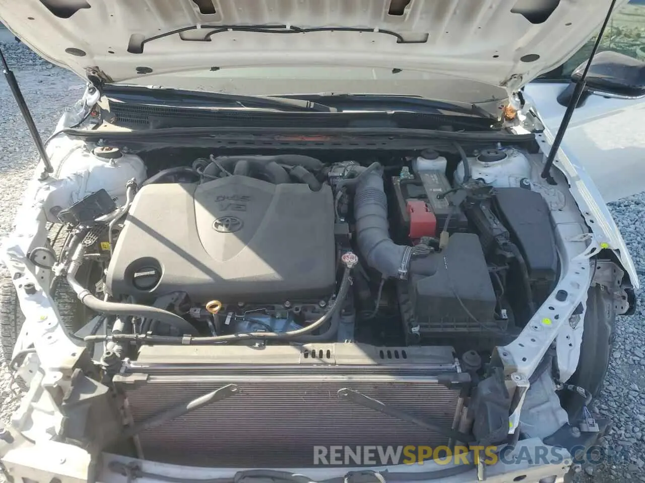 11 Photograph of a damaged car 4T1BZ1HK5KU032489 TOYOTA CAMRY 2019