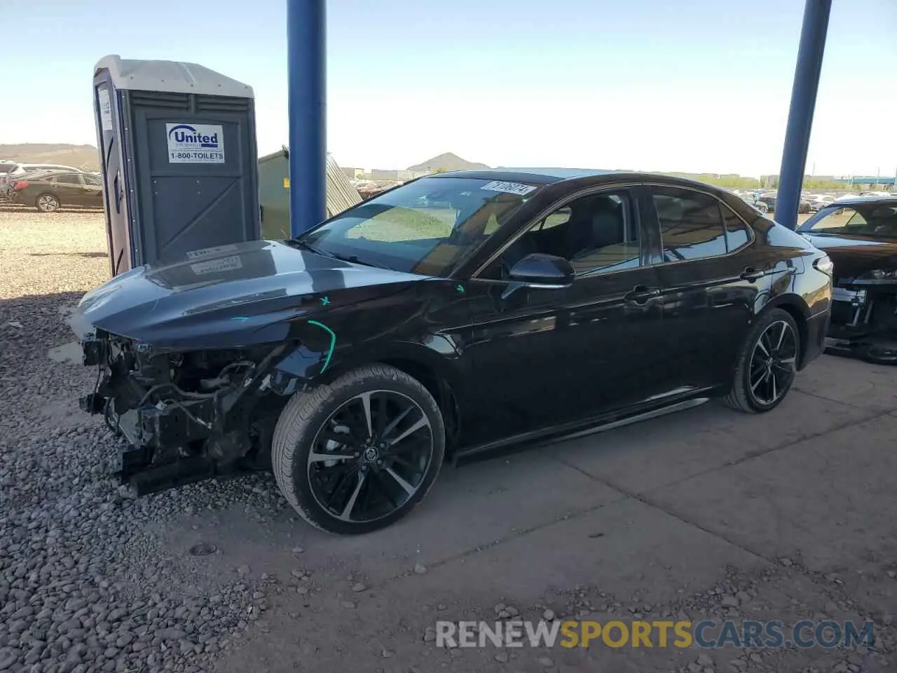 1 Photograph of a damaged car 4T1BZ1HK5KU508417 TOYOTA CAMRY 2019