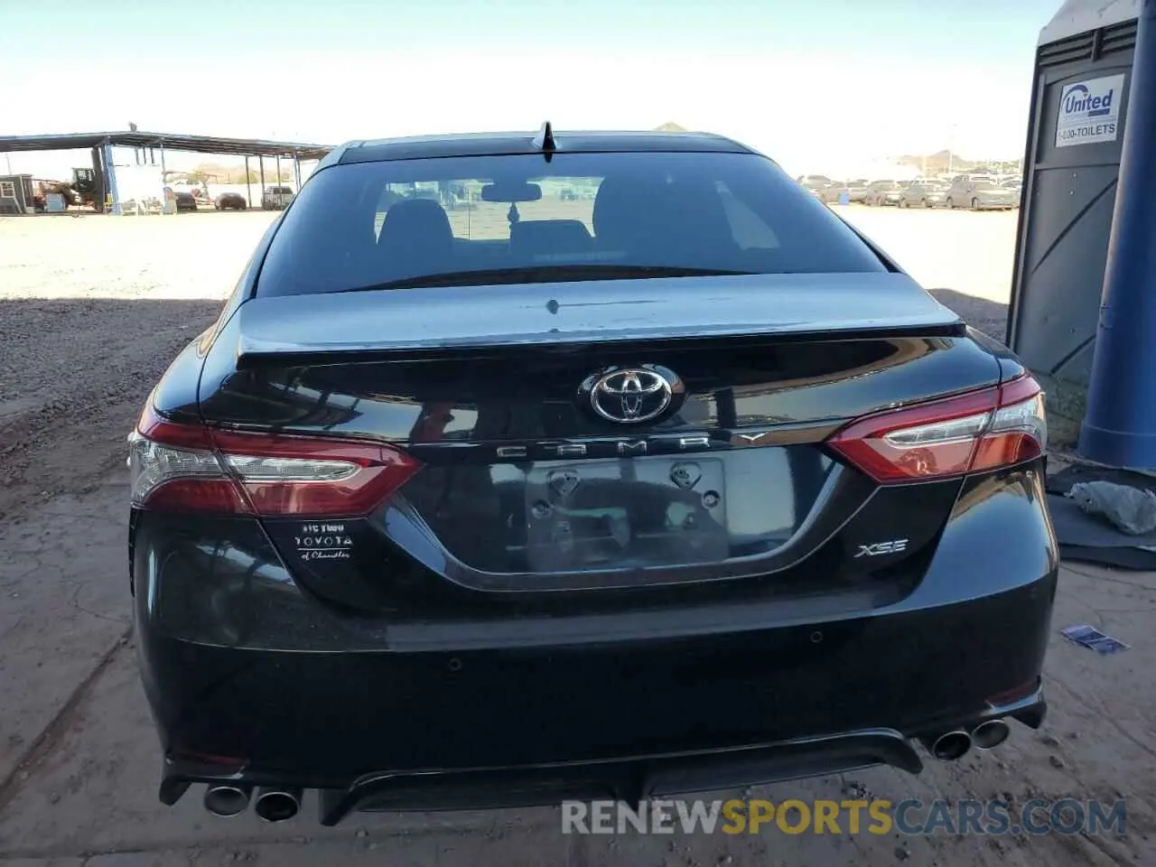 6 Photograph of a damaged car 4T1BZ1HK5KU508417 TOYOTA CAMRY 2019