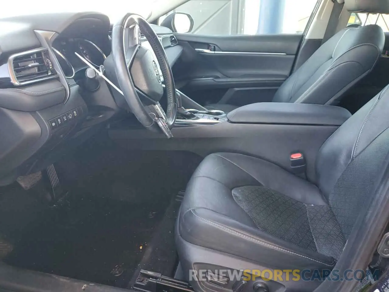 7 Photograph of a damaged car 4T1BZ1HK5KU508417 TOYOTA CAMRY 2019