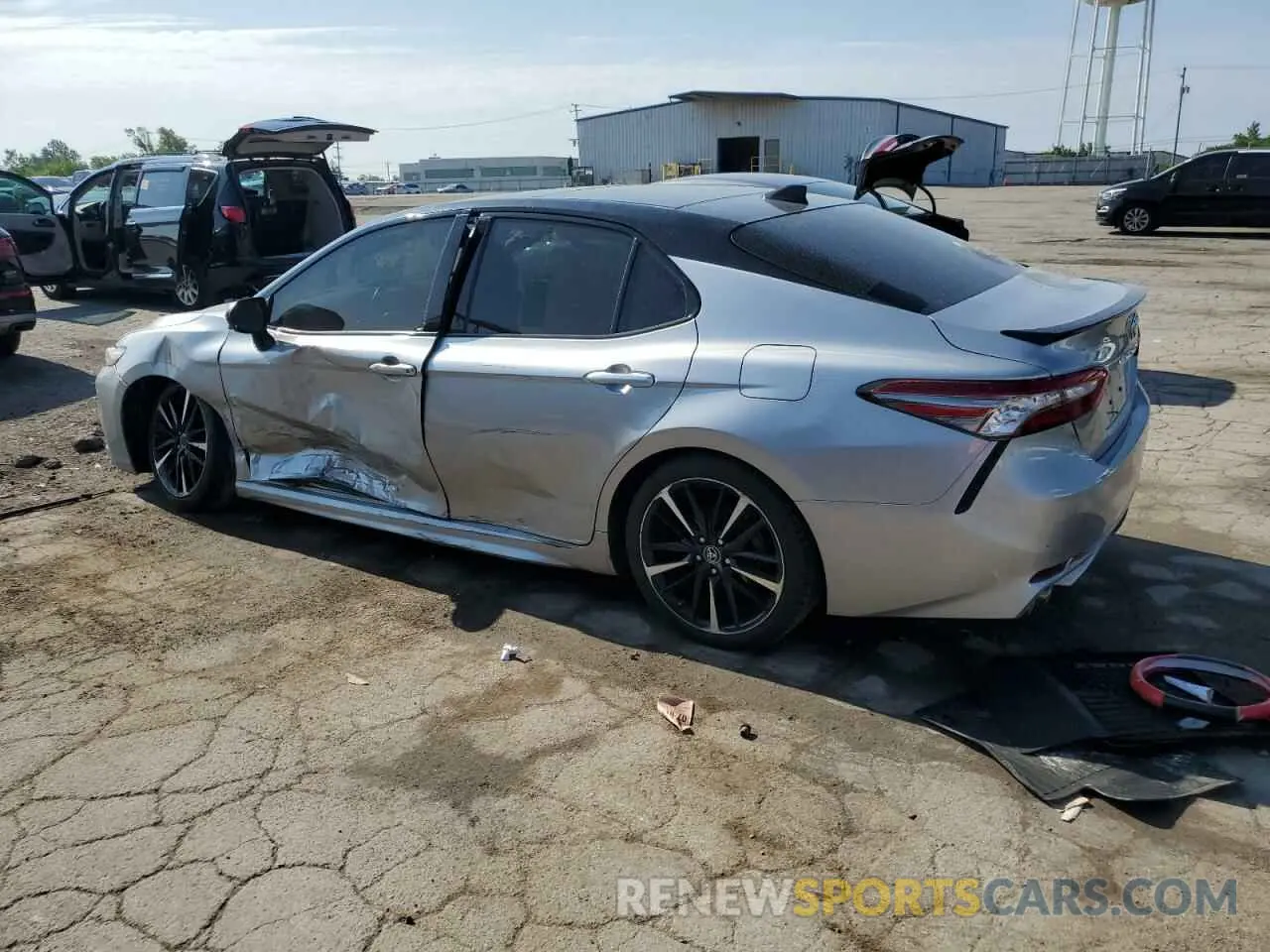 2 Photograph of a damaged car 4T1BZ1HK6KU024871 TOYOTA CAMRY 2019