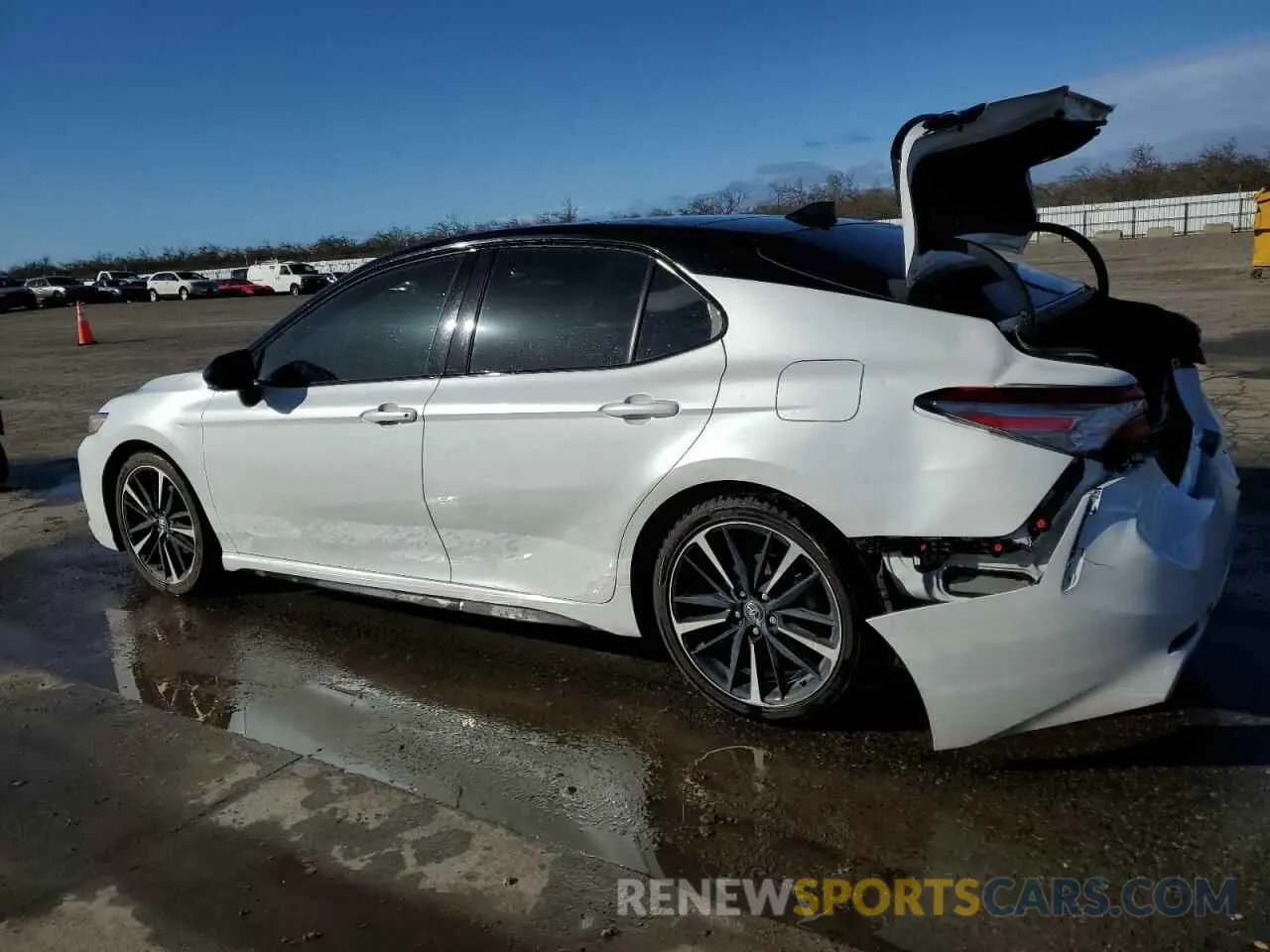 2 Photograph of a damaged car 4T1BZ1HK7KU024572 TOYOTA CAMRY 2019