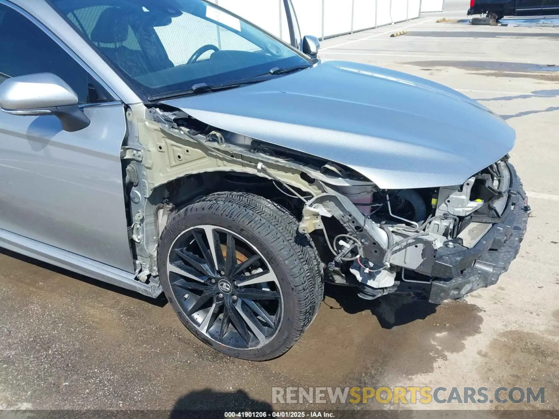 18 Фотография поврежденного автомобиля 4T1BZ1HK7KU025866 TOYOTA CAMRY 2019