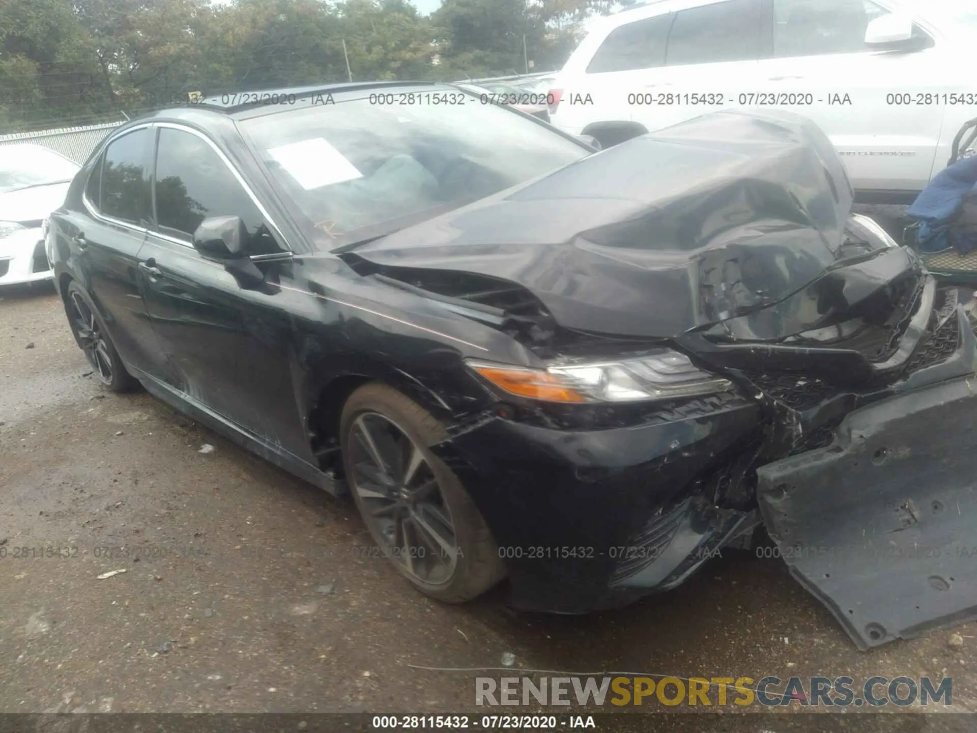 1 Photograph of a damaged car 4T1BZ1HK8KU022085 TOYOTA CAMRY 2019