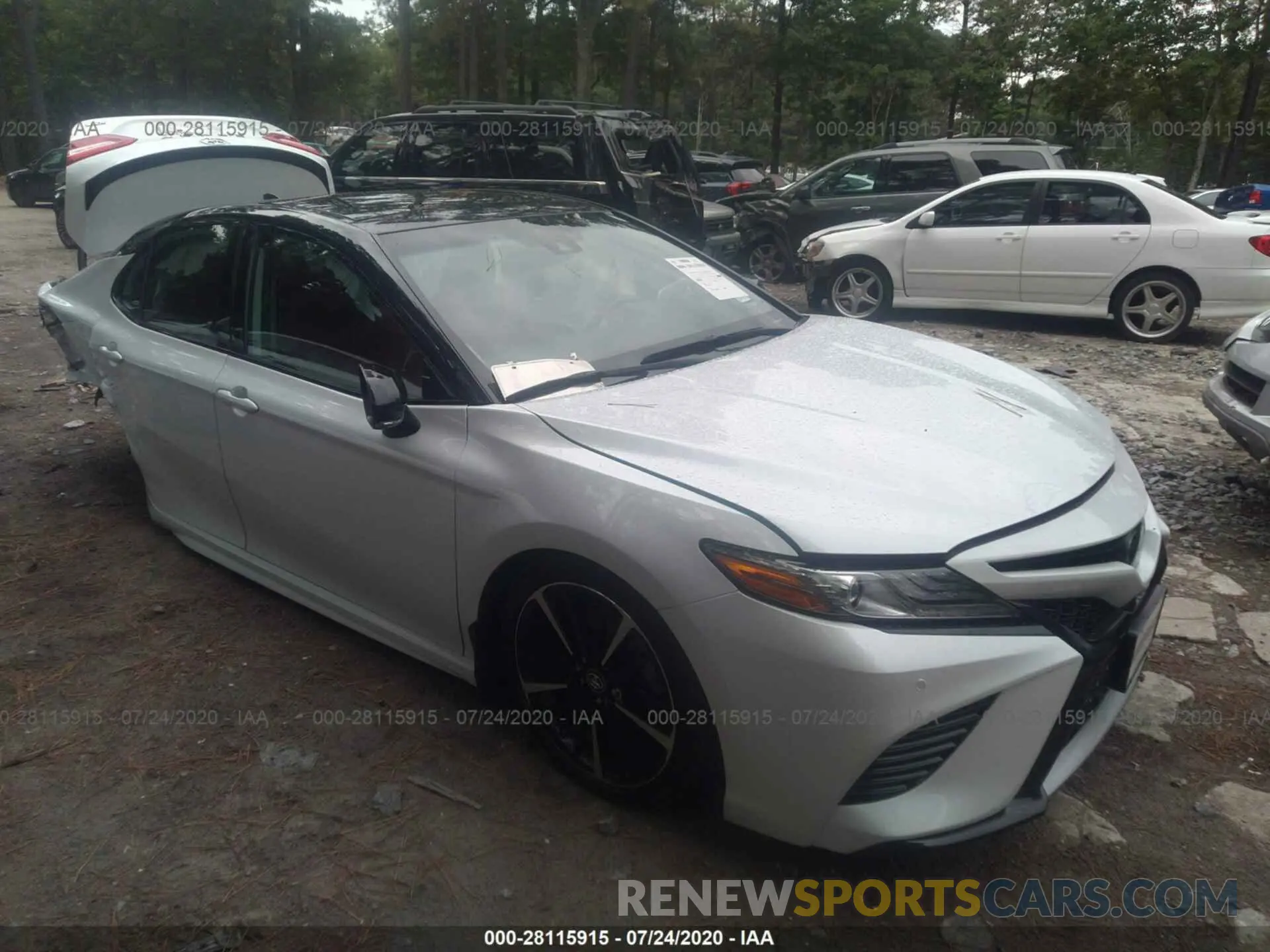1 Photograph of a damaged car 4T1BZ1HK8KU027321 TOYOTA CAMRY 2019