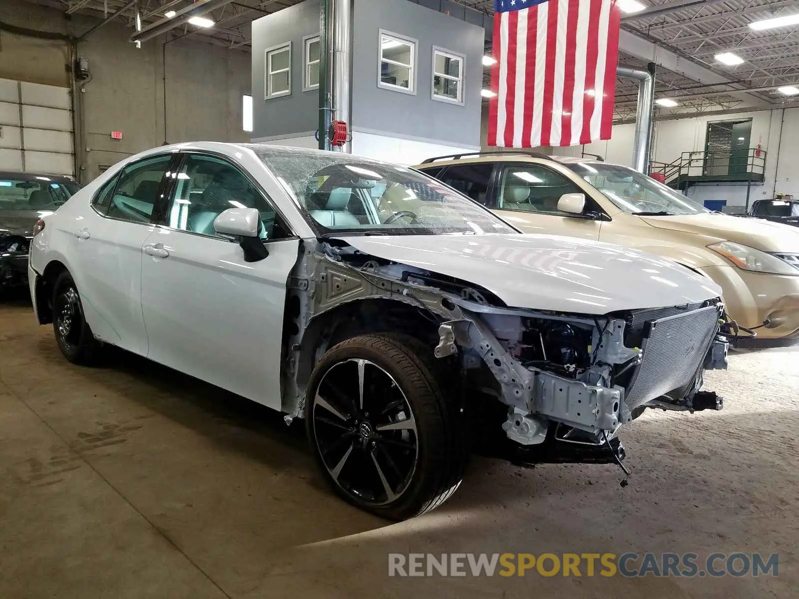 1 Photograph of a damaged car 4T1BZ1HK8KU032874 TOYOTA CAMRY 2019