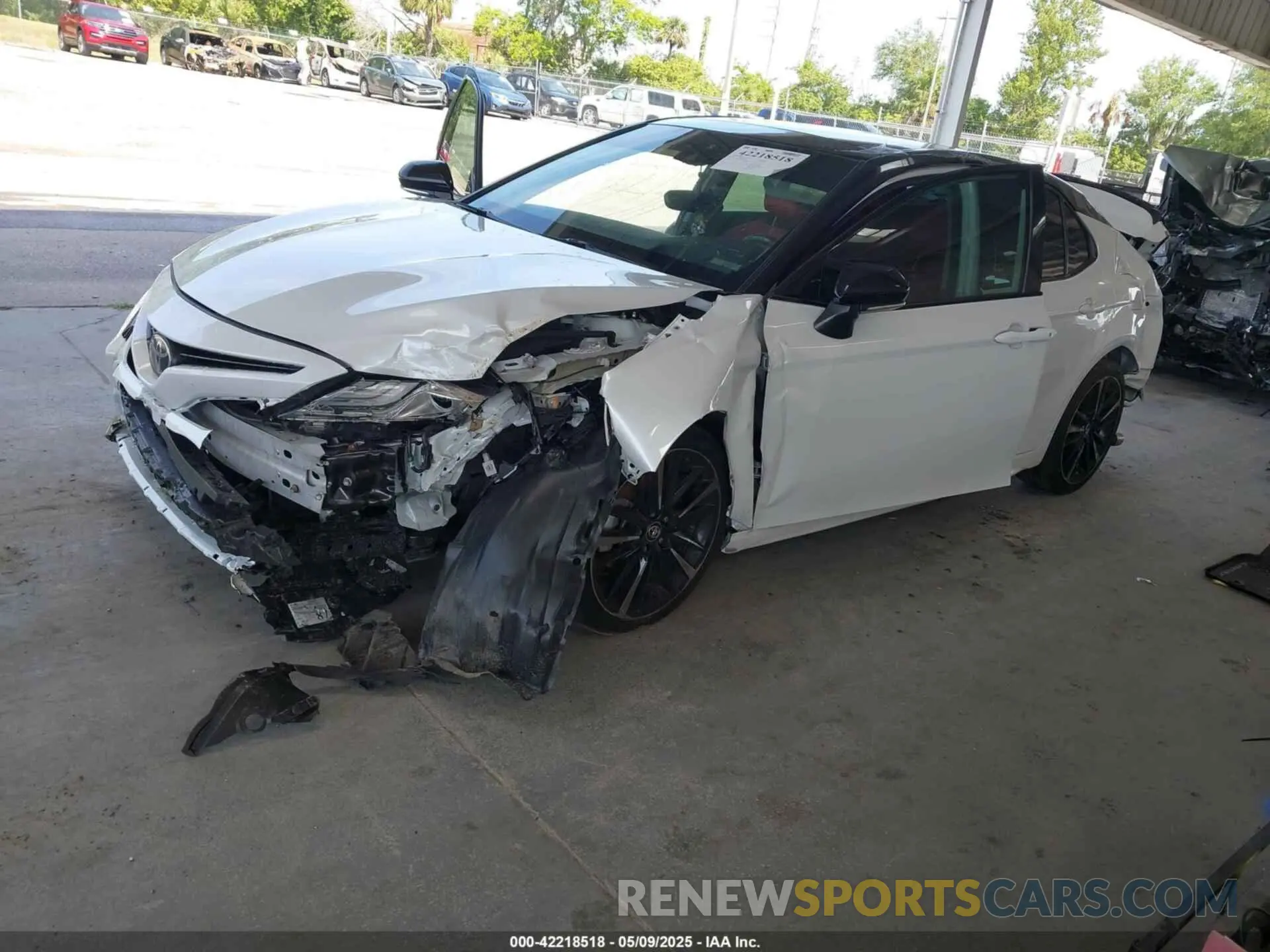 2 Фотография поврежденного автомобиля 4T1BZ1HK9KU023858 TOYOTA CAMRY 2019