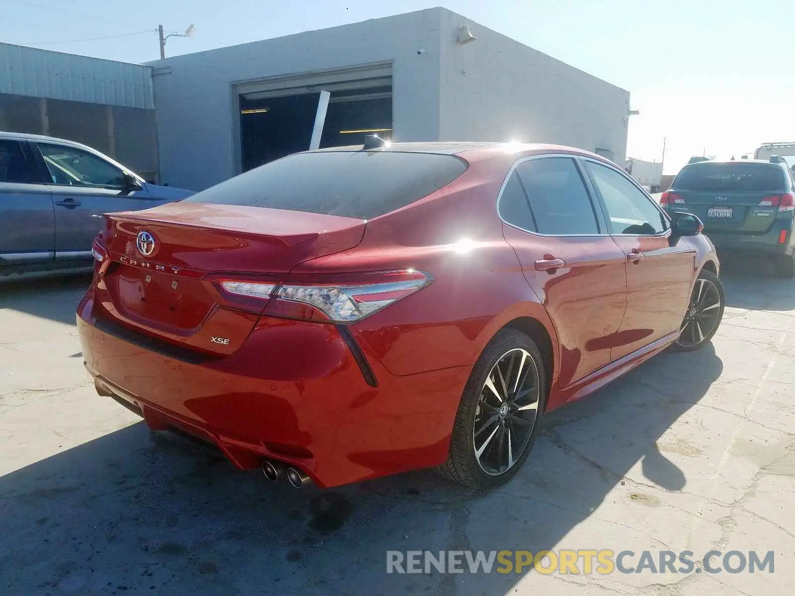 4 Photograph of a damaged car 4T1BZ1HK9KU025416 TOYOTA CAMRY 2019