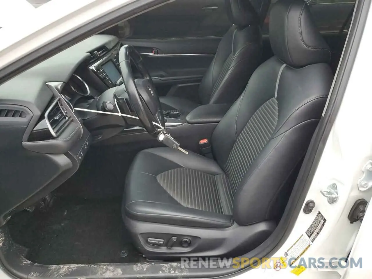 7 Photograph of a damaged car JTNB11HK2K3082988 TOYOTA CAMRY 2019