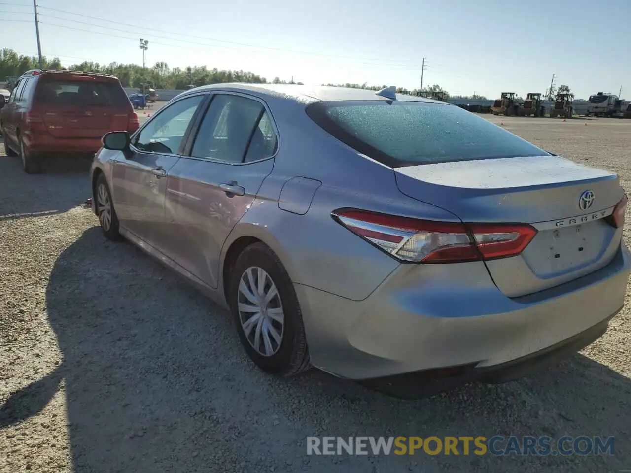 3 Photograph of a damaged car 4T1A11AK1LU915438 TOYOTA CAMRY 2020