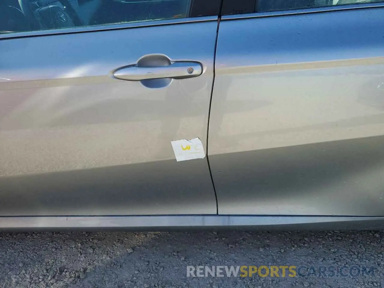 9 Photograph of a damaged car 4T1A11AK1LU915438 TOYOTA CAMRY 2020