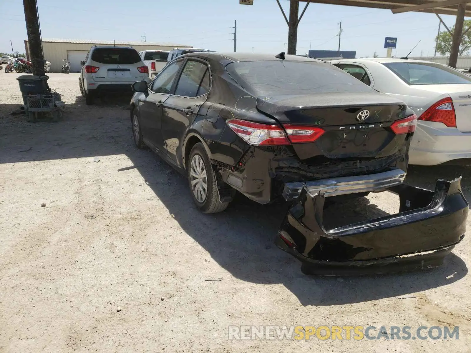 3 Photograph of a damaged car 4T1A11AK6LU864485 TOYOTA CAMRY 2020