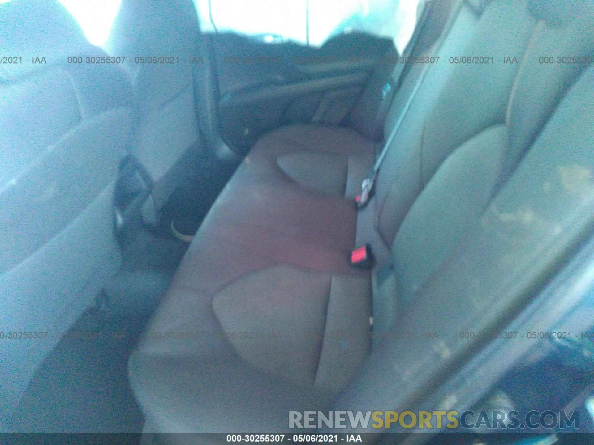 8 Photograph of a damaged car 4T1C11AK0LU321464 TOYOTA CAMRY 2020