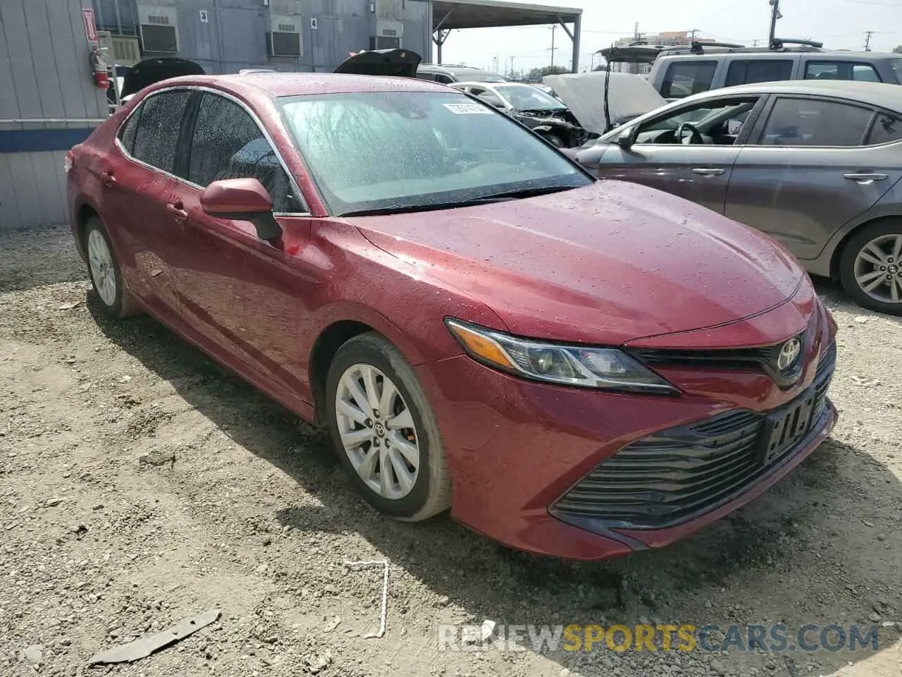4 Photograph of a damaged car 4T1C11AK0LU373418 TOYOTA CAMRY 2020