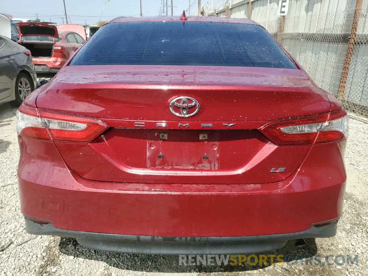 6 Photograph of a damaged car 4T1C11AK0LU373418 TOYOTA CAMRY 2020