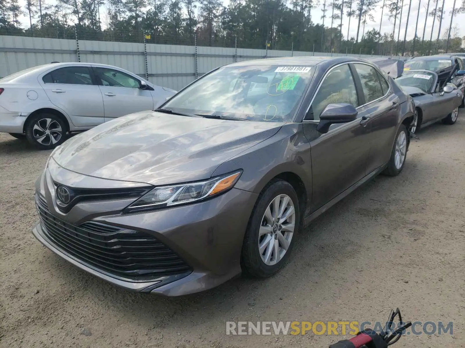 2 Photograph of a damaged car 4T1C11AK0LU912720 TOYOTA CAMRY 2020