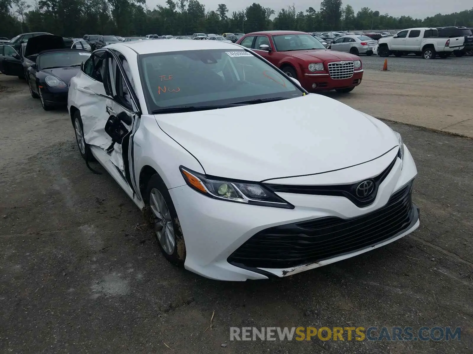 1 Photograph of a damaged car 4T1C11AK0LU953879 TOYOTA CAMRY 2020