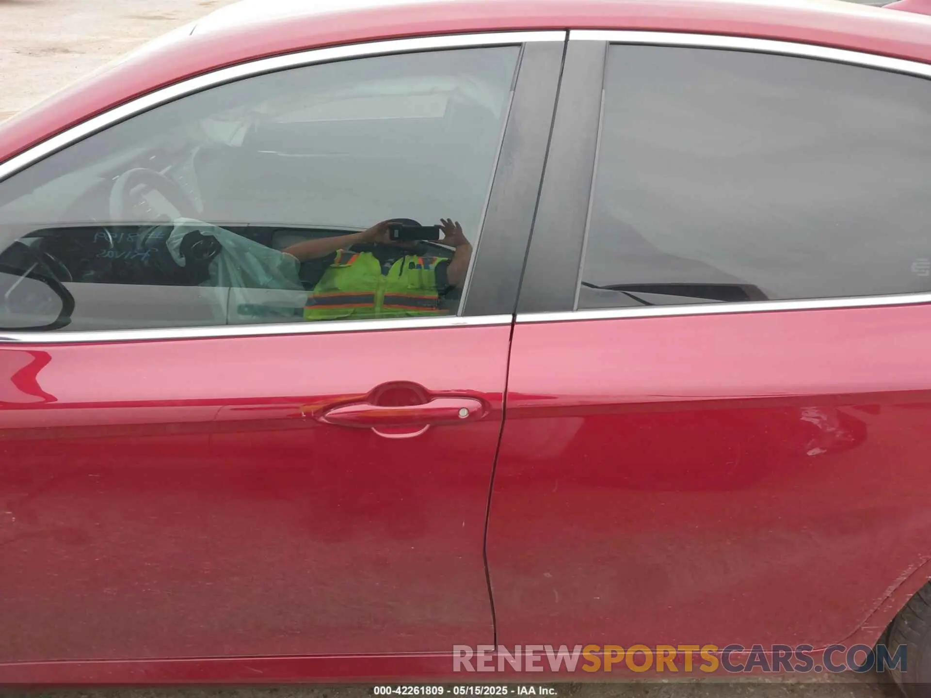 14 Photograph of a damaged car 4T1C11AK1LU329234 TOYOTA CAMRY 2020