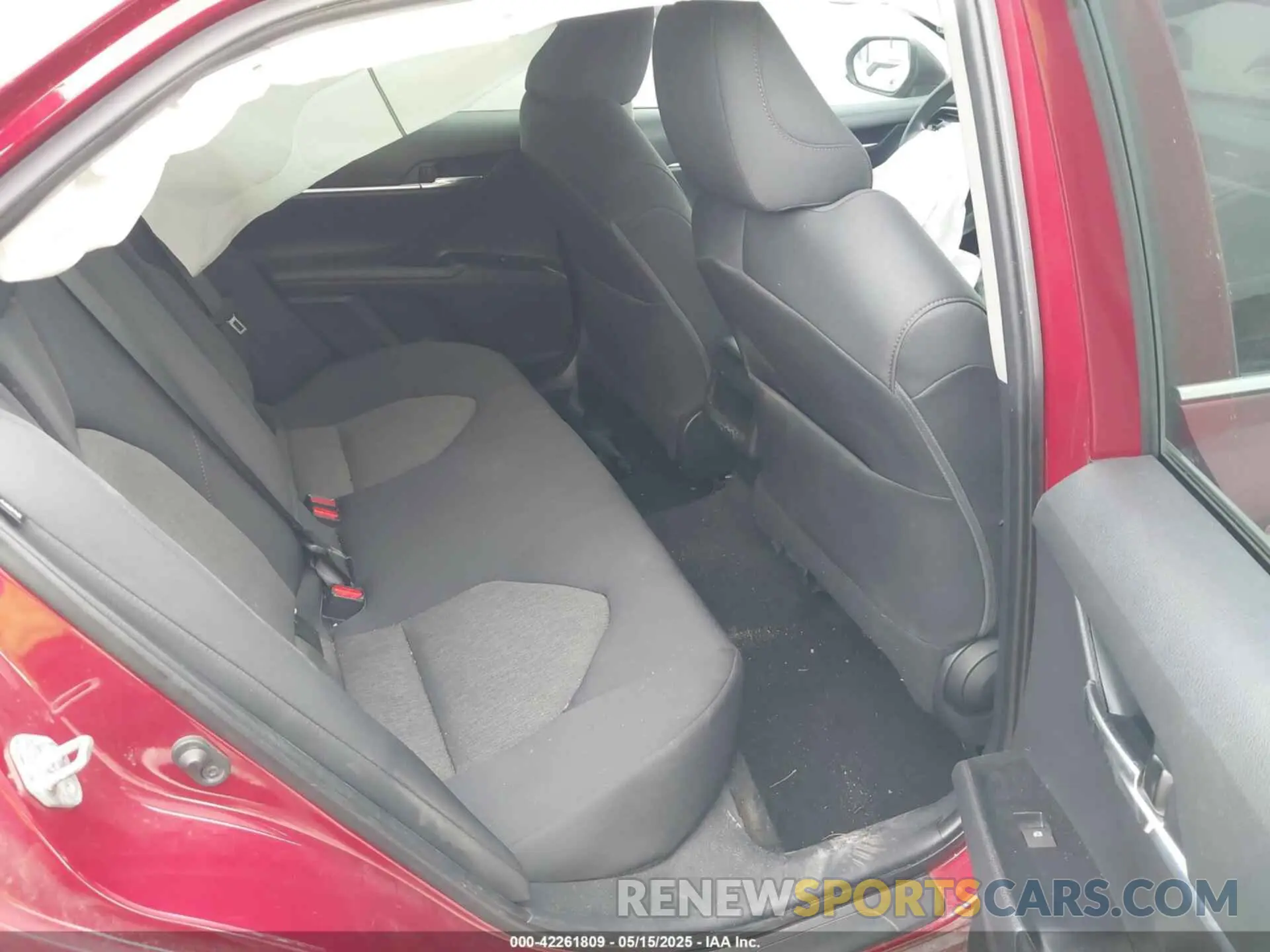 8 Photograph of a damaged car 4T1C11AK1LU329234 TOYOTA CAMRY 2020
