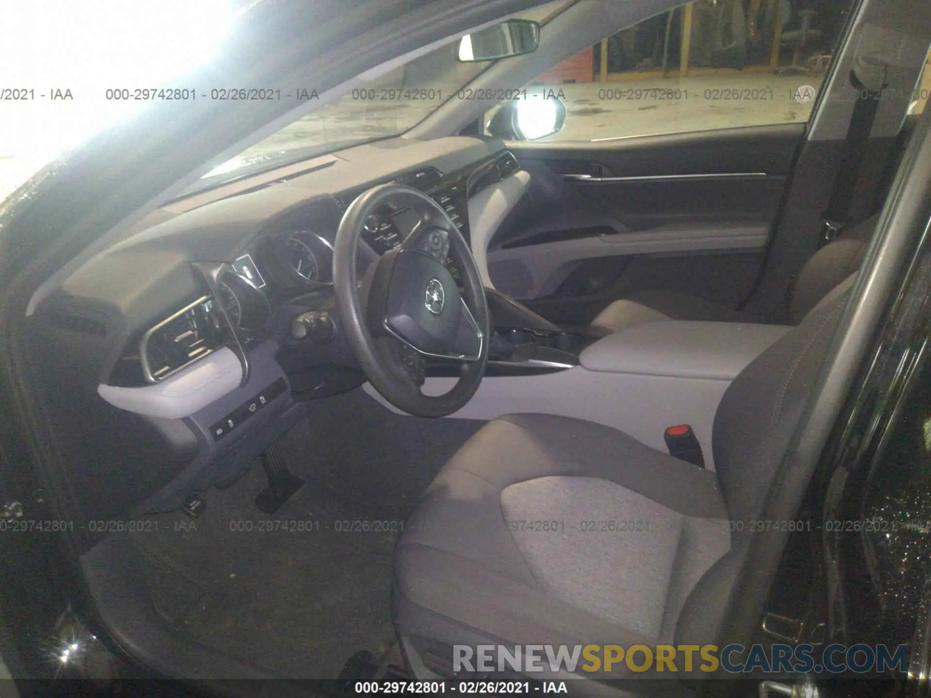 5 Фотография поврежденного автомобиля 4T1C11AK1LU347605 TOYOTA CAMRY 2020