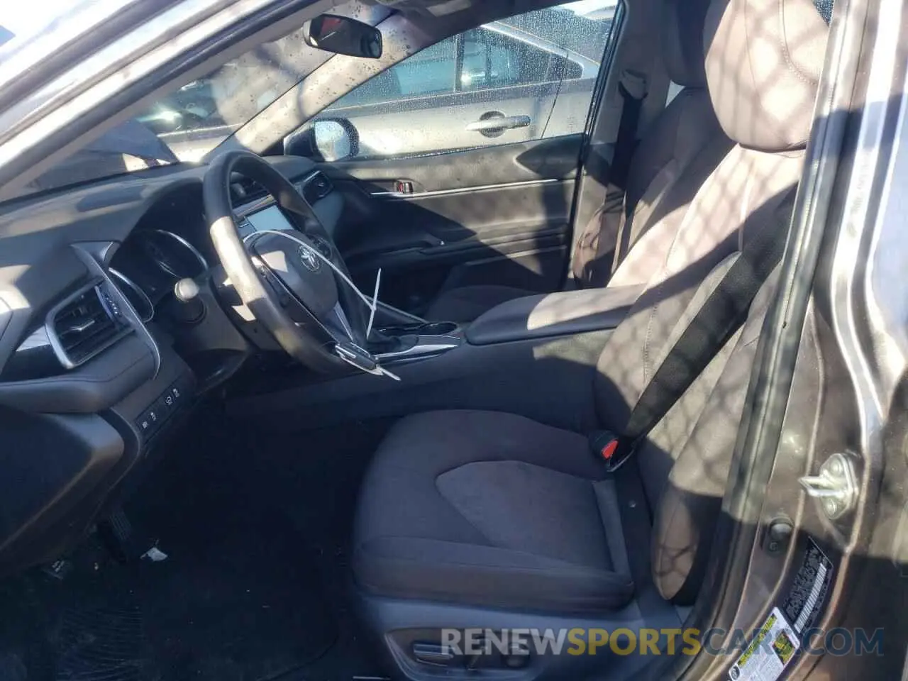 7 Photograph of a damaged car 4T1C11AK1LU358801 TOYOTA CAMRY 2020