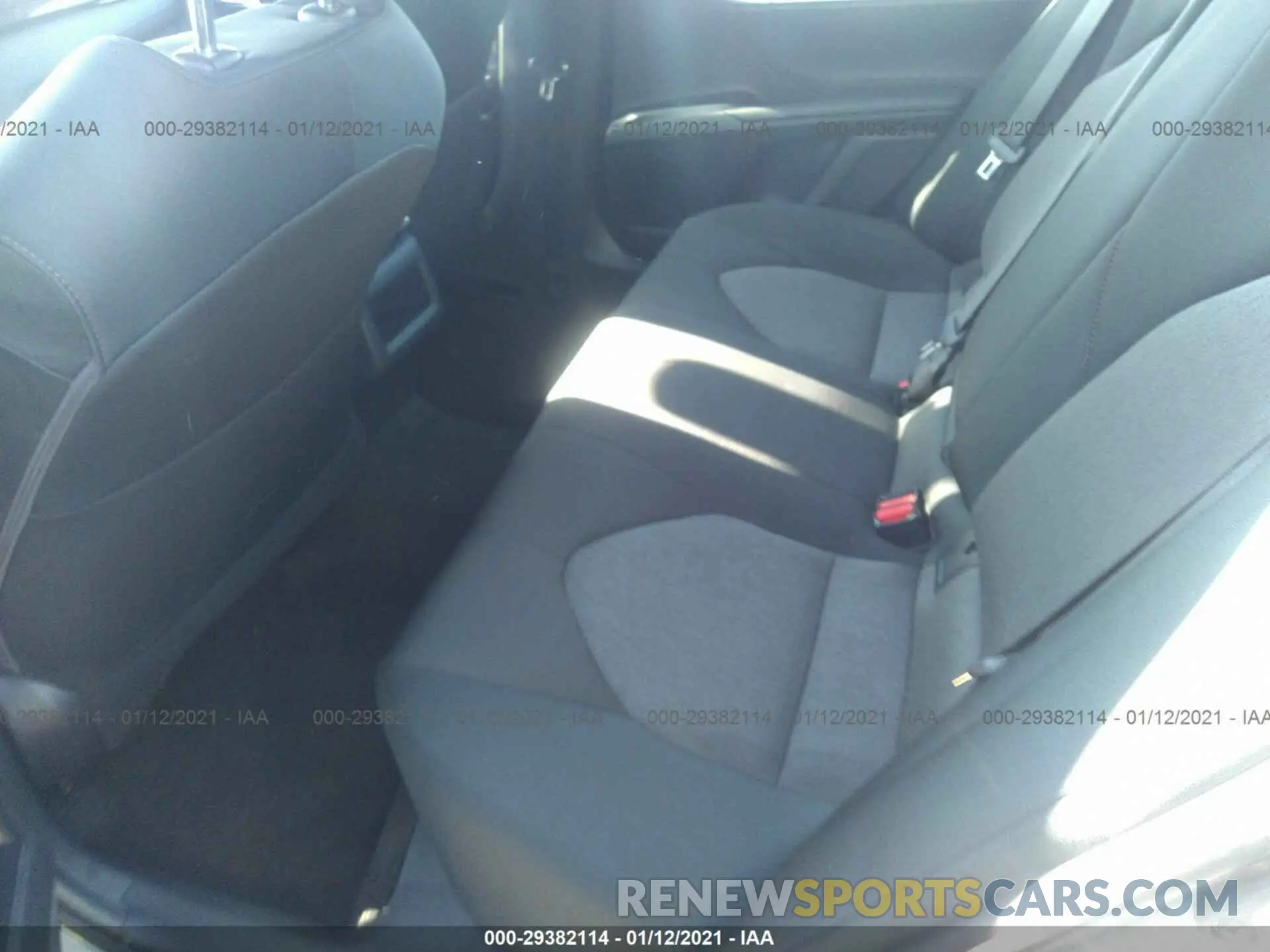8 Photograph of a damaged car 4T1C11AK1LU365294 TOYOTA CAMRY 2020