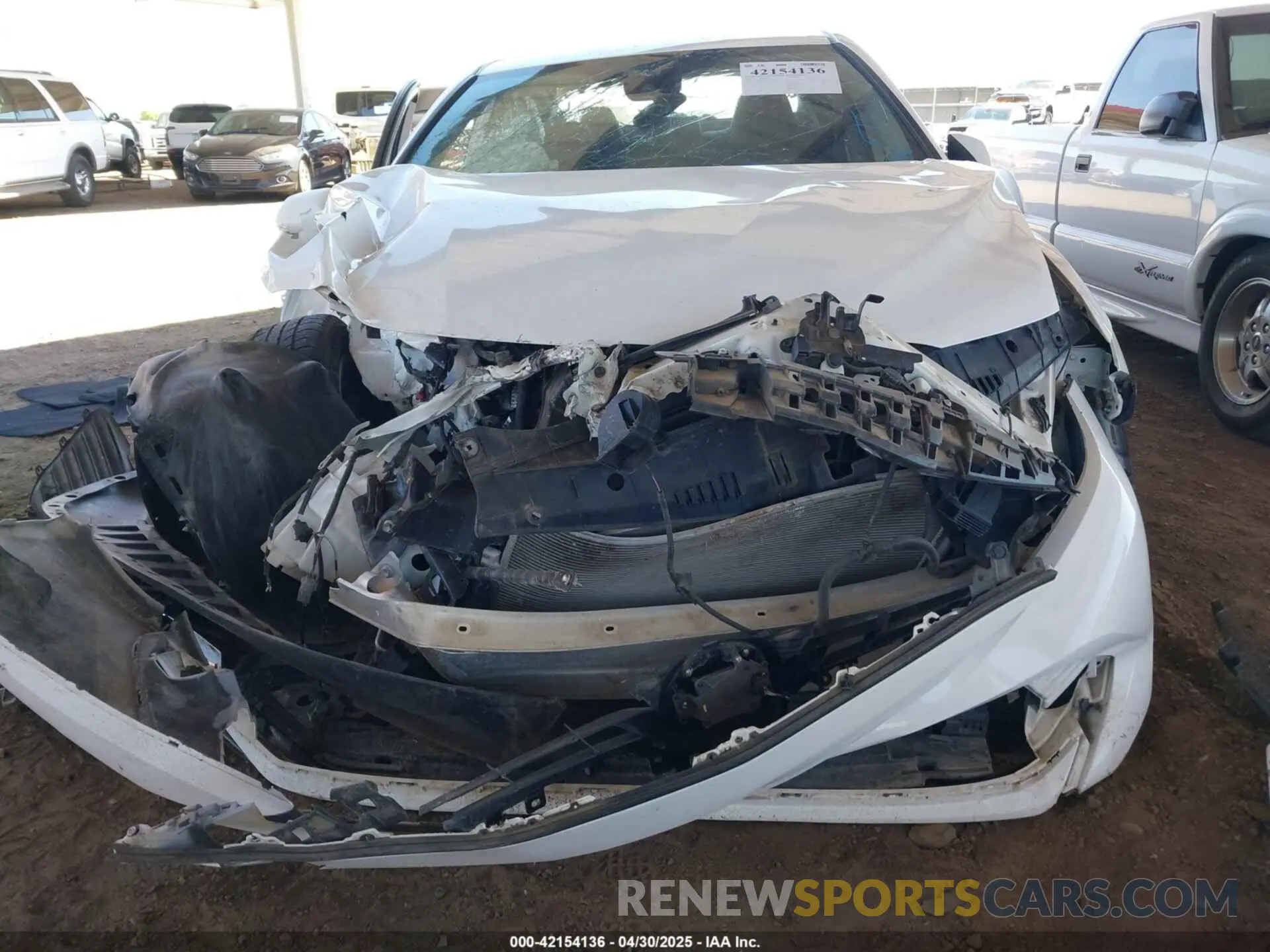 13 Photograph of a damaged car 4T1C11AK1LU366915 TOYOTA CAMRY 2020