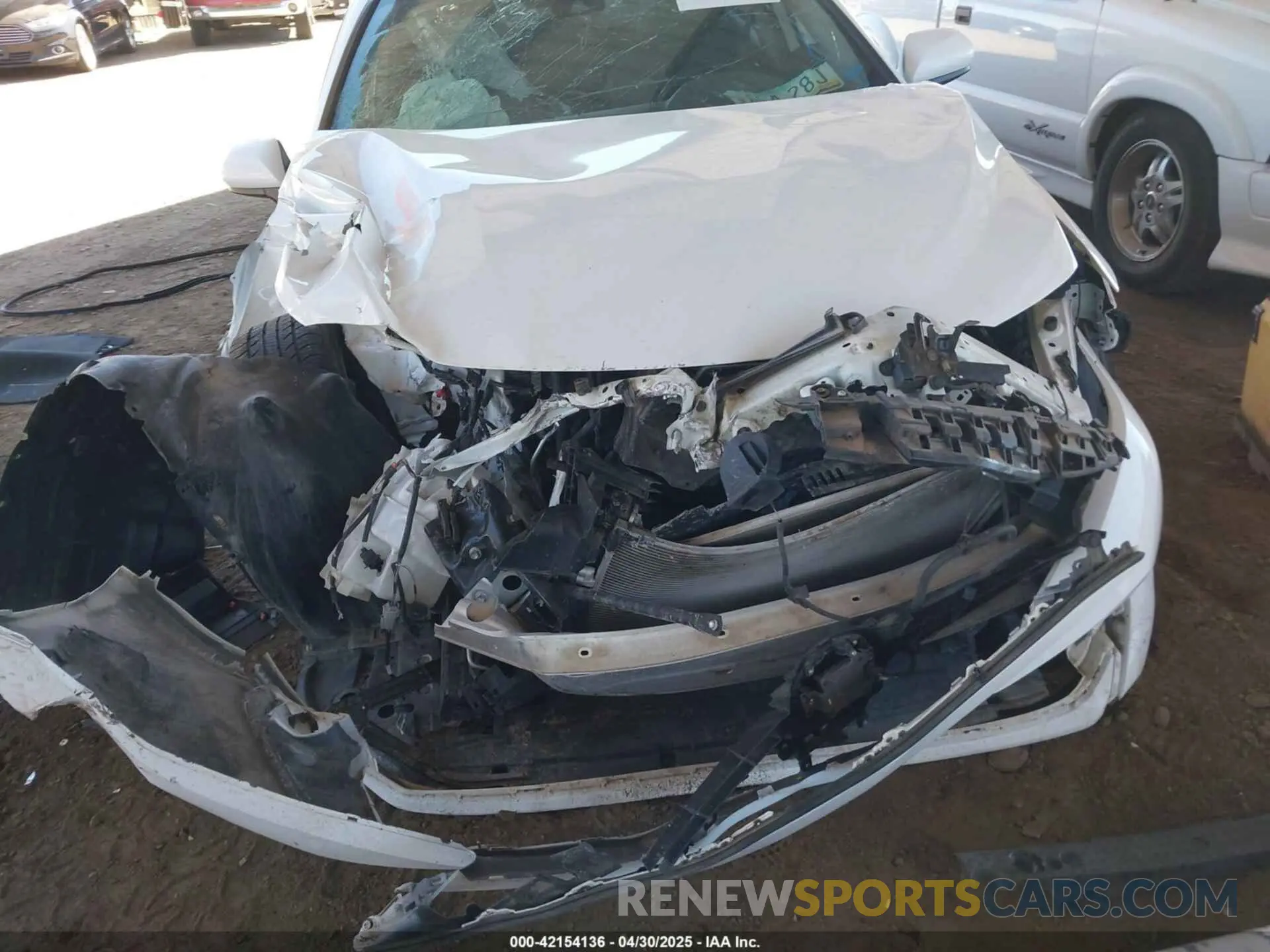 6 Photograph of a damaged car 4T1C11AK1LU366915 TOYOTA CAMRY 2020
