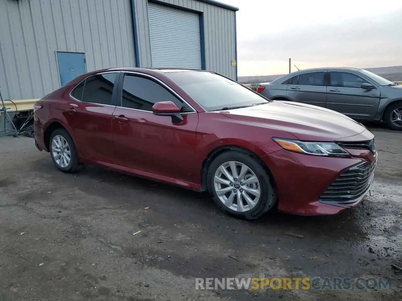 4 Фотография поврежденного автомобиля 4T1C11AK1LU380815 TOYOTA CAMRY 2020