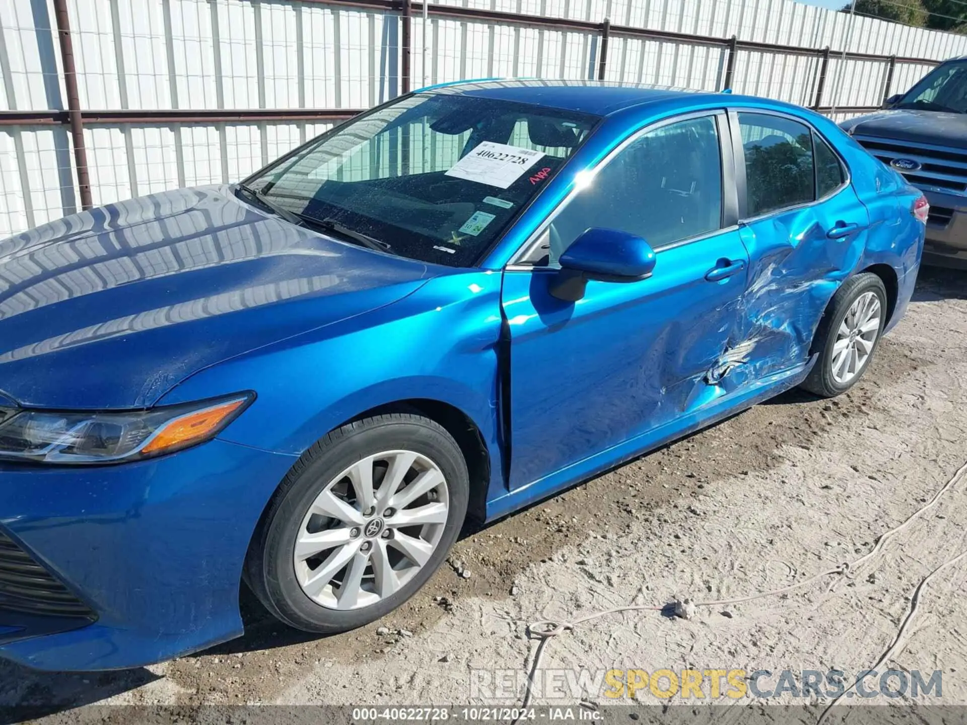 6 Photograph of a damaged car 4T1C11AK1LU387313 TOYOTA CAMRY 2020