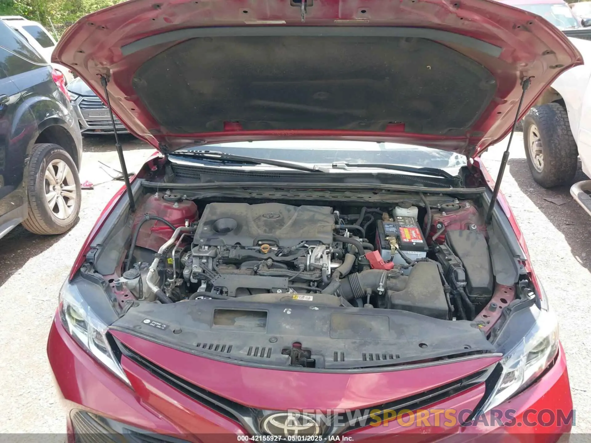 10 Photograph of a damaged car 4T1C11AK1LU862992 TOYOTA CAMRY 2020