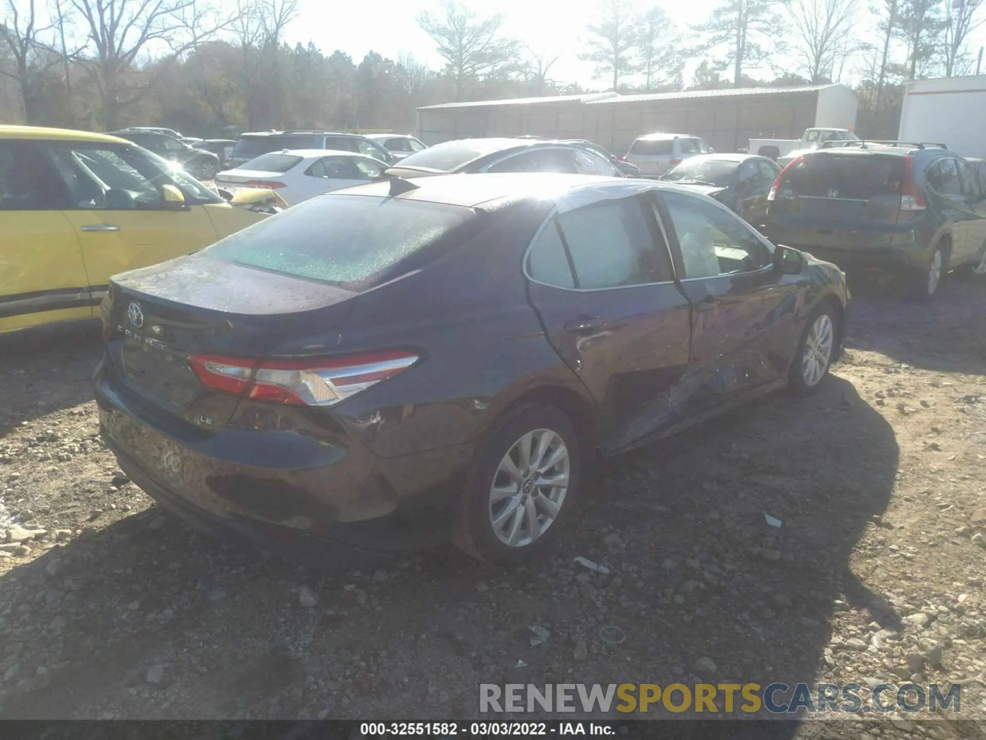 4 Photograph of a damaged car 4T1C11AK1LU872891 TOYOTA CAMRY 2020