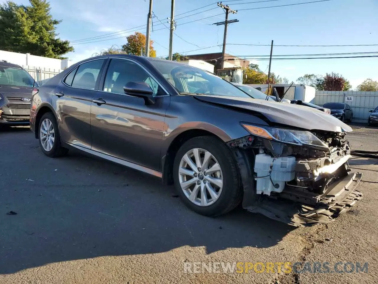 4 Photograph of a damaged car 4T1C11AK1LU877508 TOYOTA CAMRY 2020