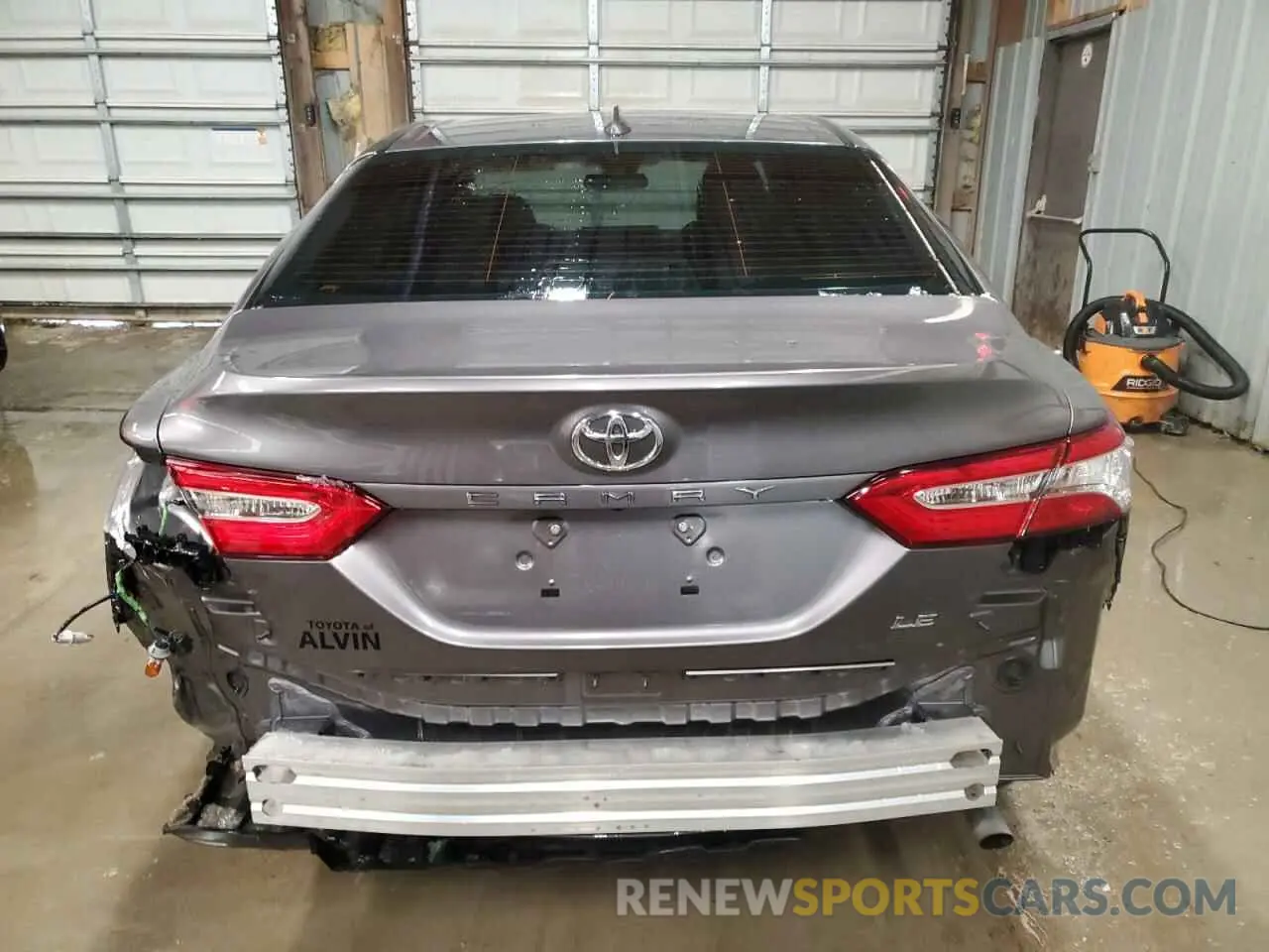 6 Фотография поврежденного автомобиля 4T1C11AK1LU878769 TOYOTA CAMRY 2020