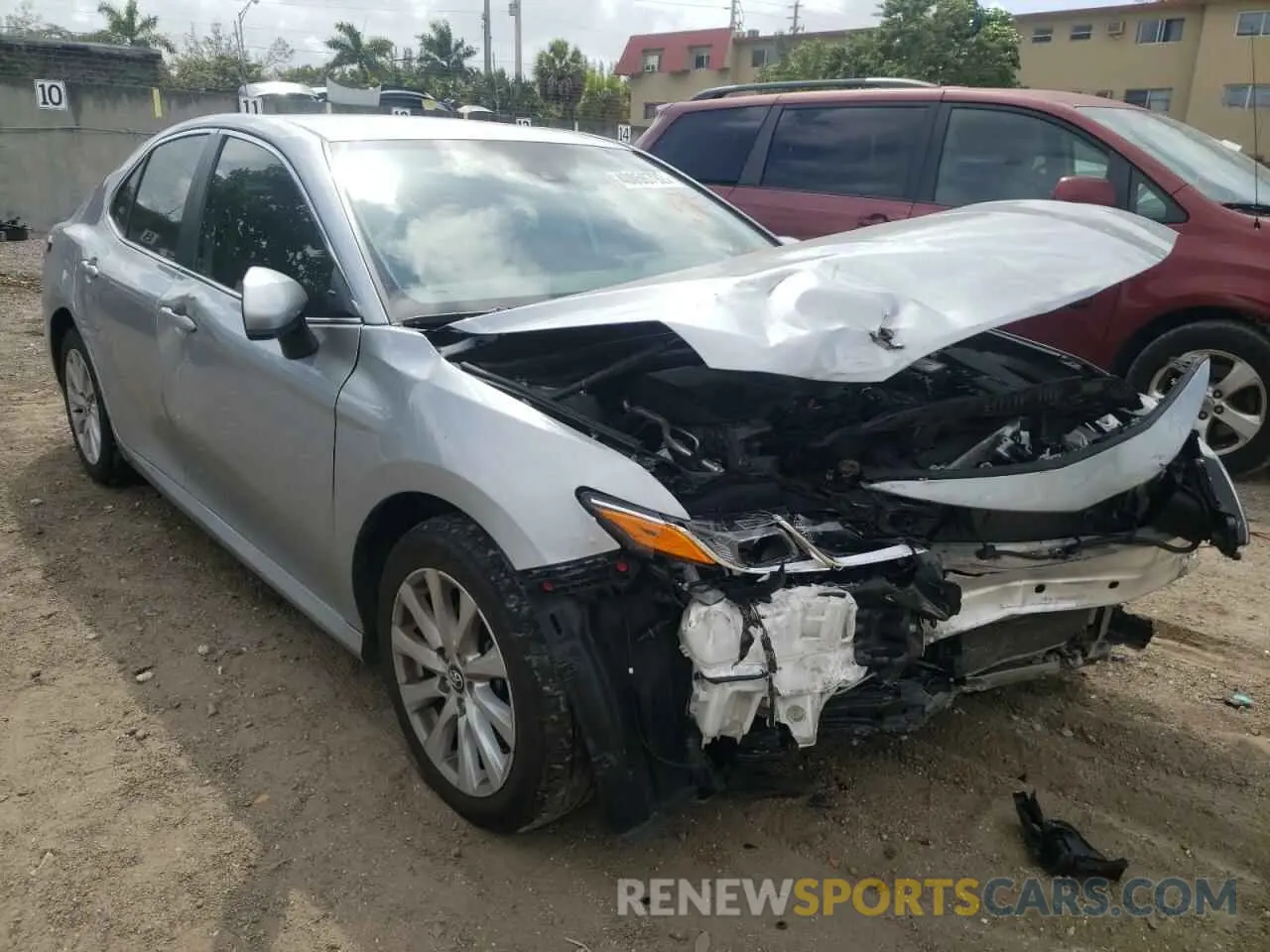 1 Photograph of a damaged car 4T1C11AK1LU909244 TOYOTA CAMRY 2020