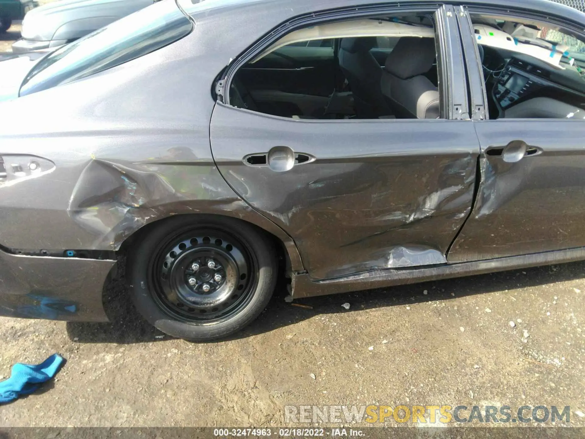 6 Фотография поврежденного автомобиля 4T1C11AK1LU911608 TOYOTA CAMRY 2020