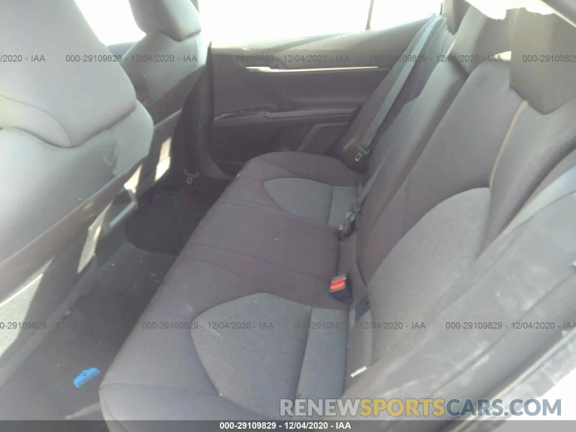 8 Photograph of a damaged car 4T1C11AK1LU916694 TOYOTA CAMRY 2020