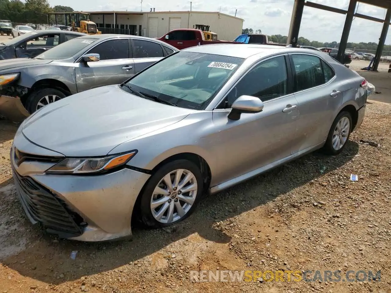 1 Photograph of a damaged car 4T1C11AK1LU960257 TOYOTA CAMRY 2020