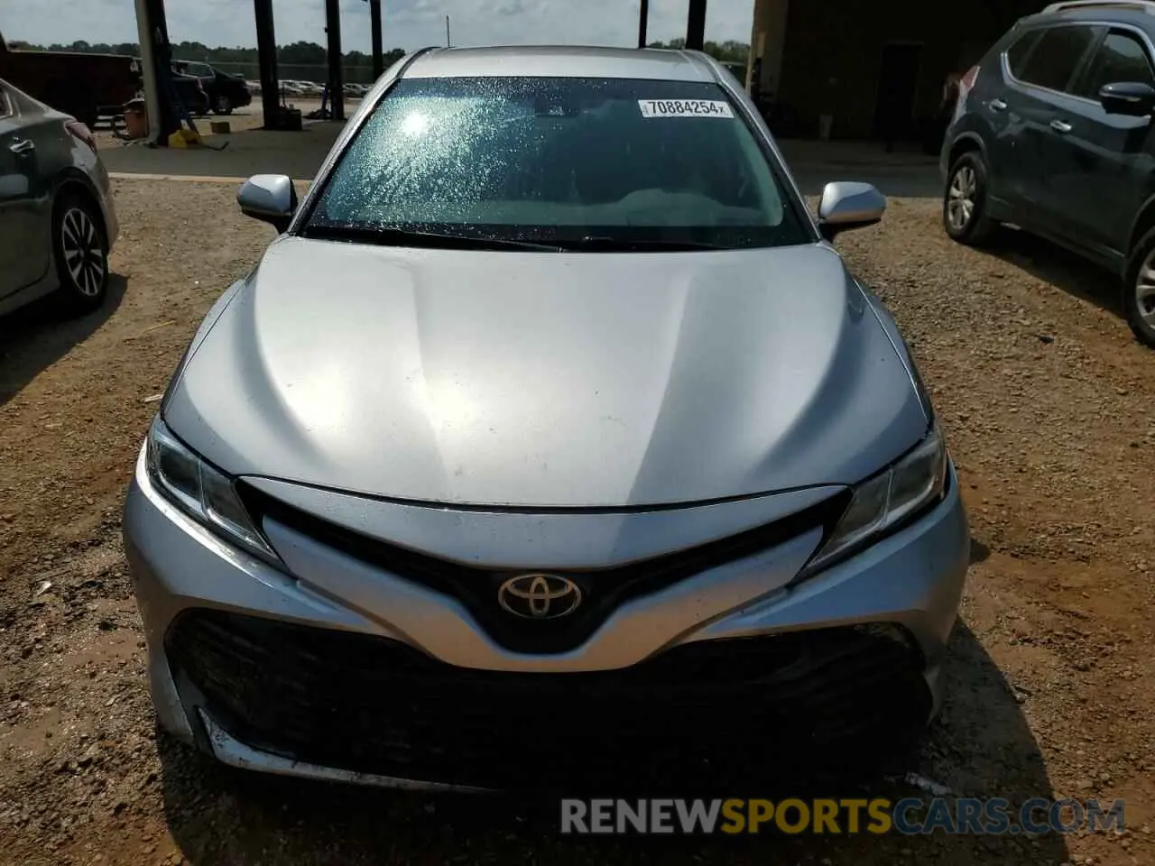 5 Photograph of a damaged car 4T1C11AK1LU960257 TOYOTA CAMRY 2020