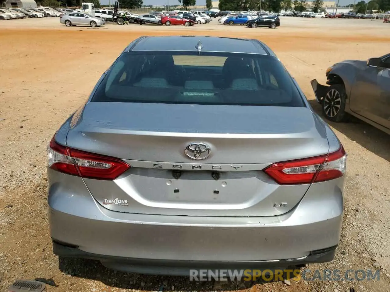 6 Photograph of a damaged car 4T1C11AK1LU960257 TOYOTA CAMRY 2020