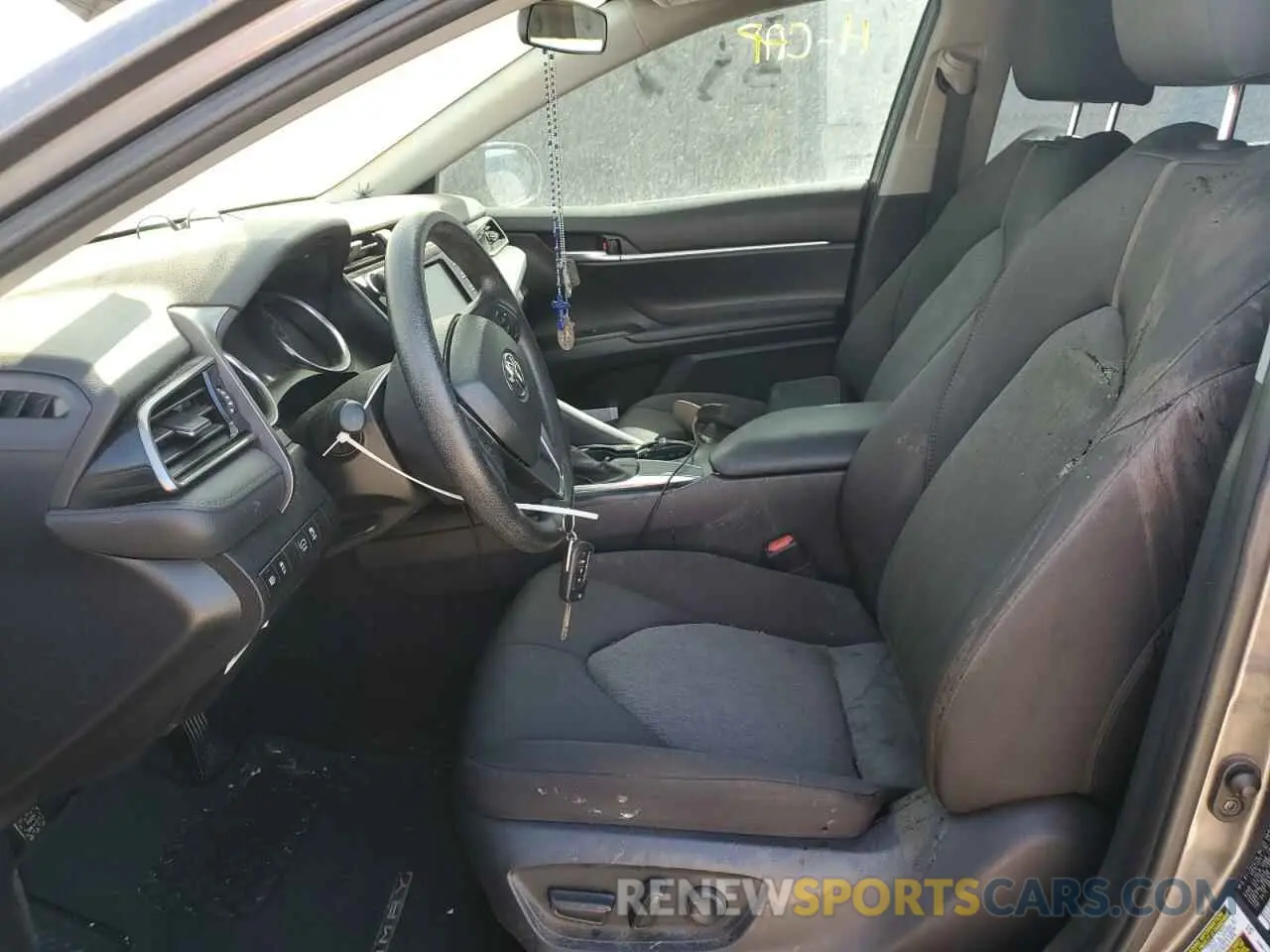 7 Photograph of a damaged car 4T1C11AK1LU973624 TOYOTA CAMRY 2020