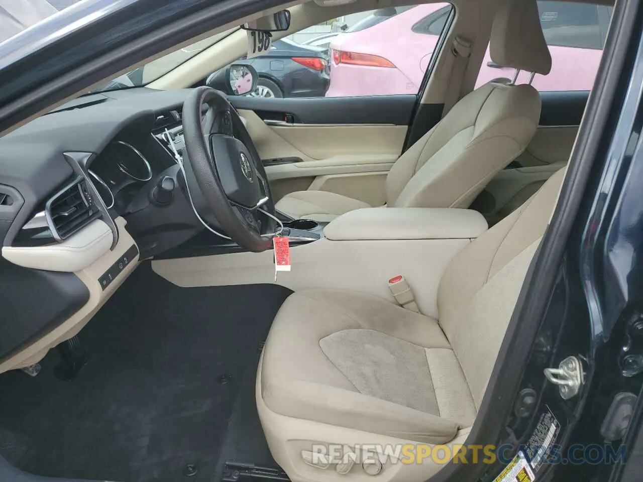 7 Фотография поврежденного автомобиля 4T1C11AK1LU983232 TOYOTA CAMRY 2020