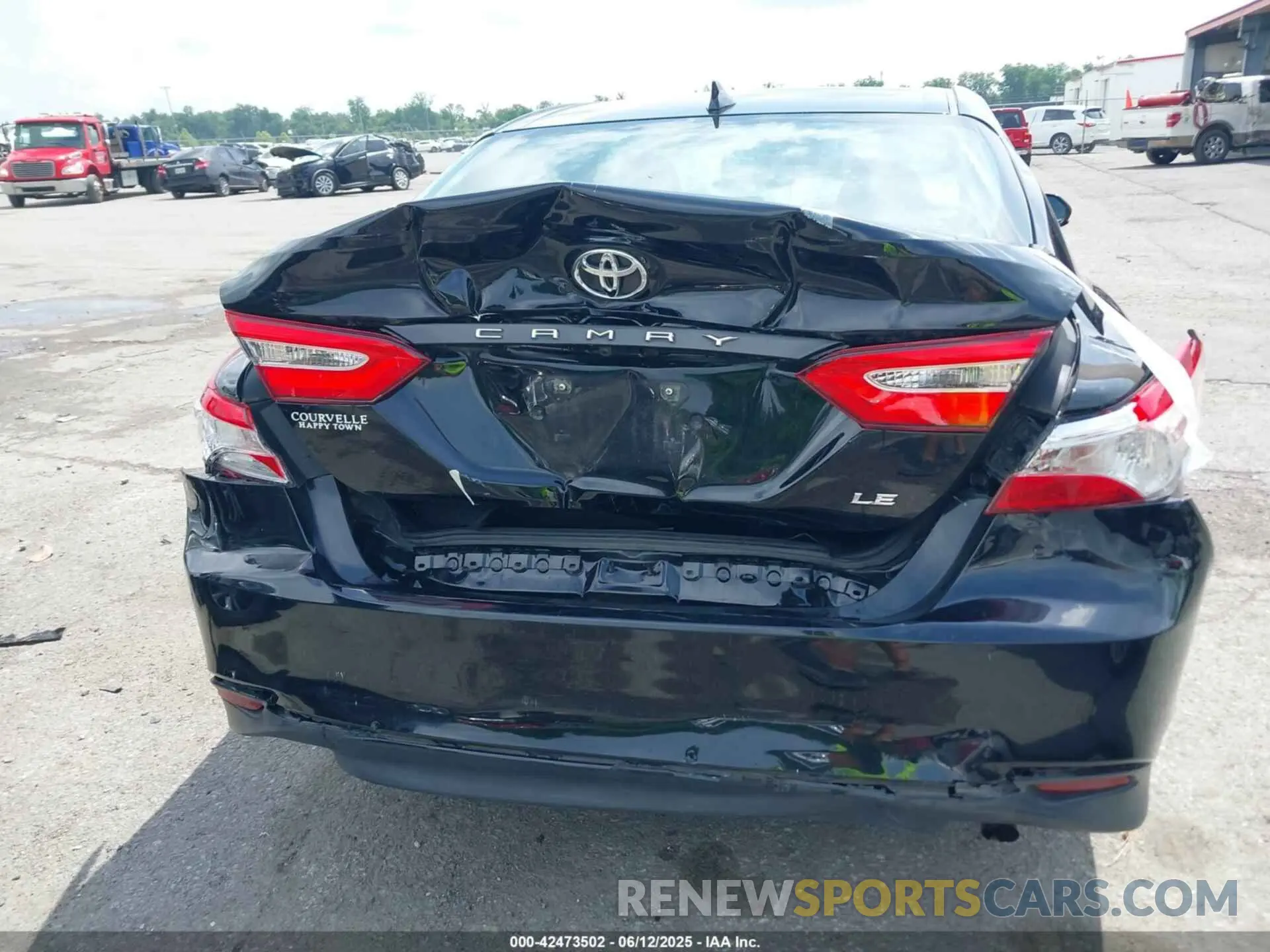 16 Photograph of a damaged car 4T1C11AK2LU317612 TOYOTA CAMRY 2020