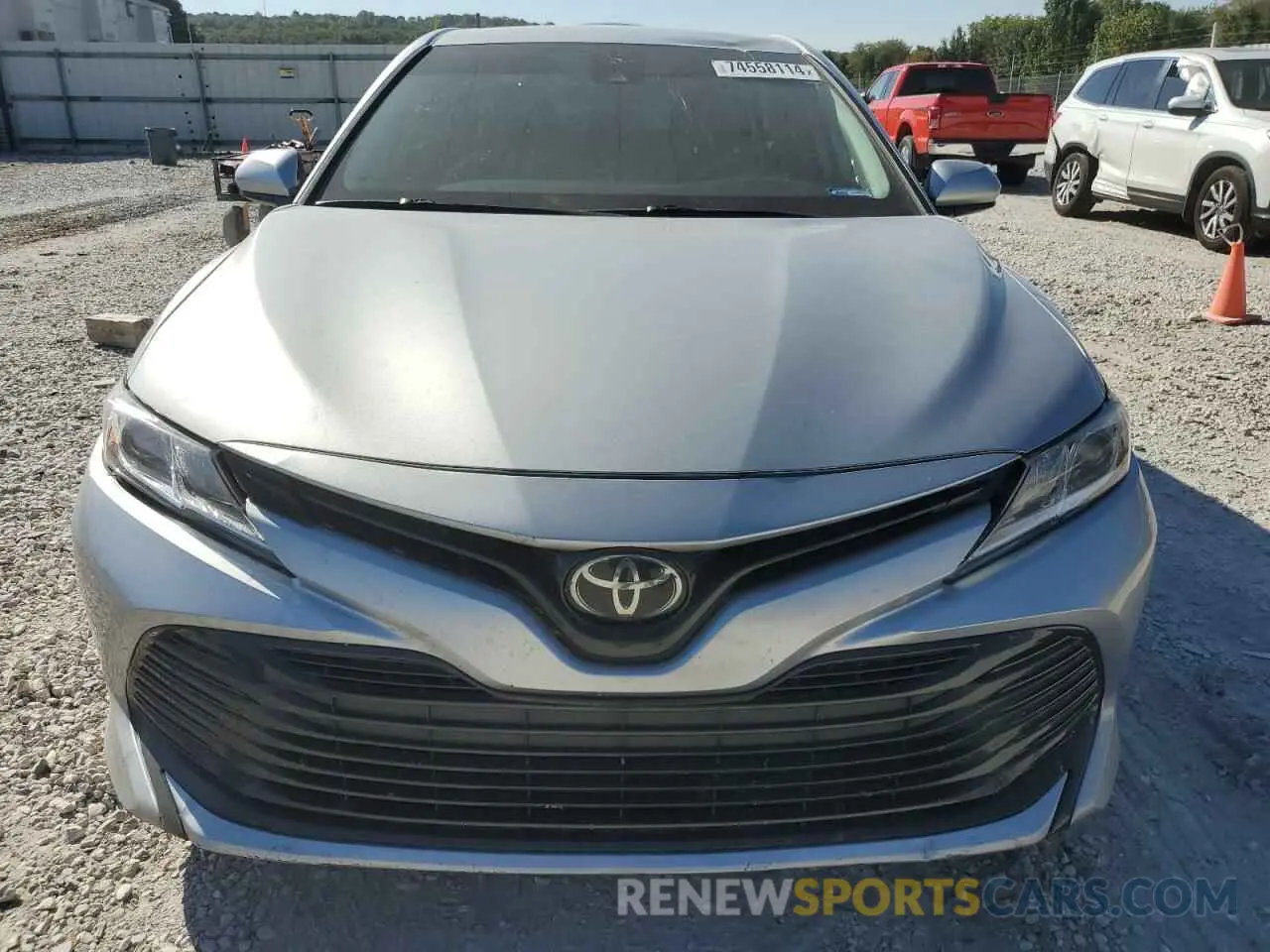 5 Photograph of a damaged car 4T1C11AK2LU330313 TOYOTA CAMRY 2020