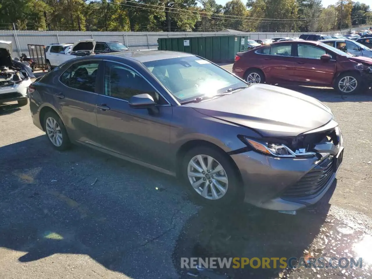 4 Photograph of a damaged car 4T1C11AK2LU330506 TOYOTA CAMRY 2020